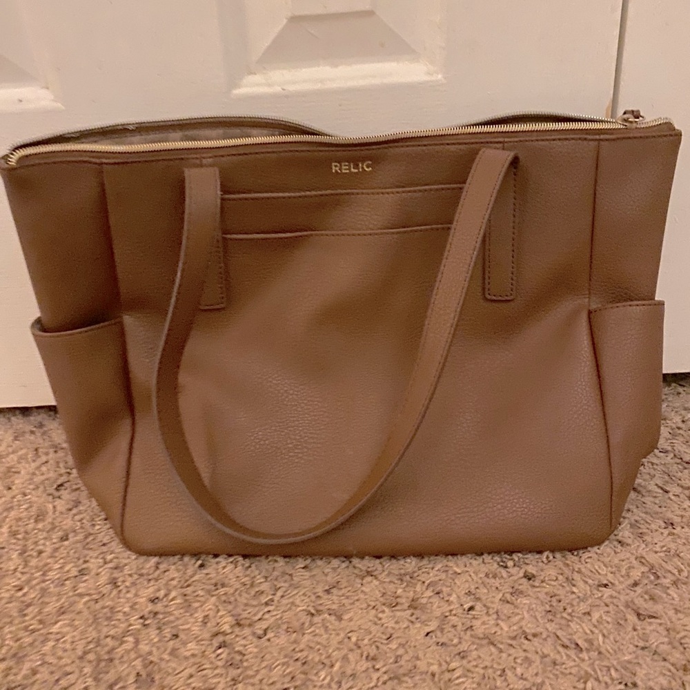 Relic brand tan purse